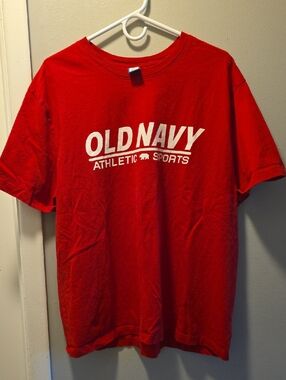 Old Navy Red Short-Sleeve Athletic Logo Tee